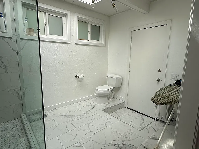 2180 Geary Rd #1 — Photo 9