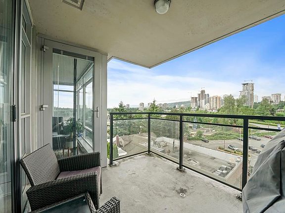 3rd image of 575 Delestre Ave #906