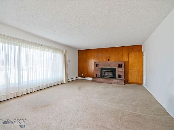 5th image of 212 N Broadway