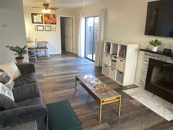 4th image of 4025 ANGEL OAK COURT #103