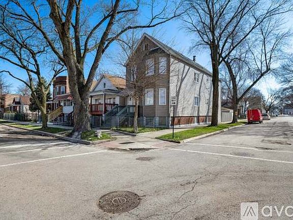 4th image of 5361 S Peoria St APT 1
