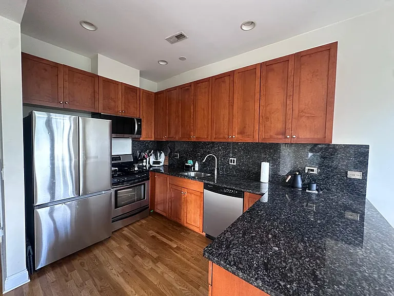 1728 N Wilmot Ave #3E — Photo 5
