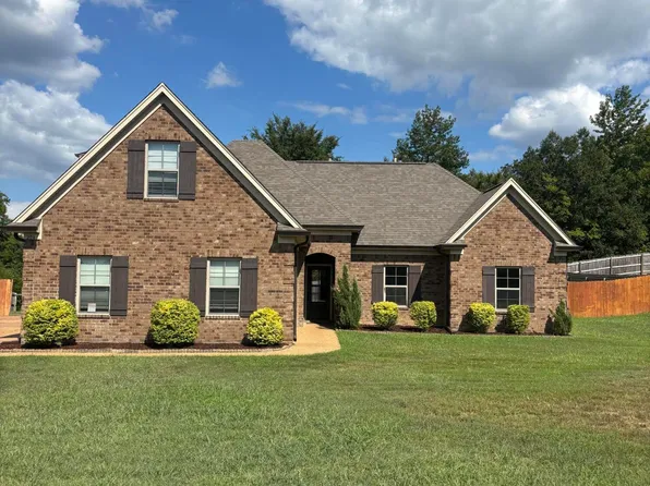 204 Eagle View Dr, Senatobia, MS 38668