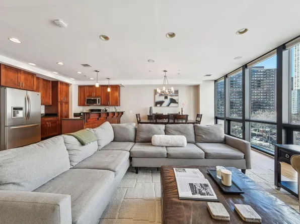 99 Montgomery St APT 5B, Jersey City, NJ 07302