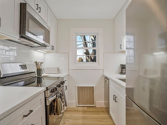 5th image of 1217 N Kensington St APT 8