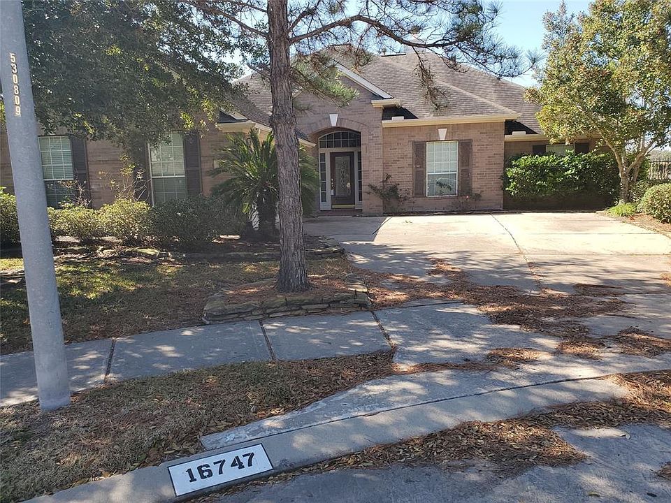 1st image of 16747 Coyotillo Ln