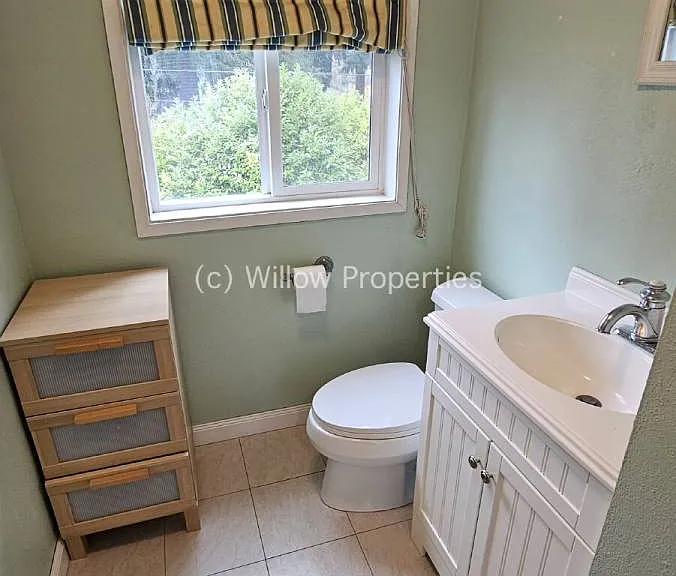 353 Eldorado Ave — Photo 9