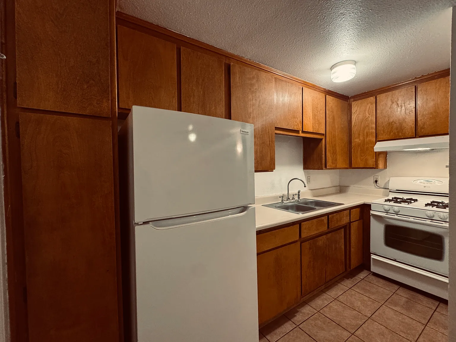 1 bed, 500 sqft, $925 — Photo 3