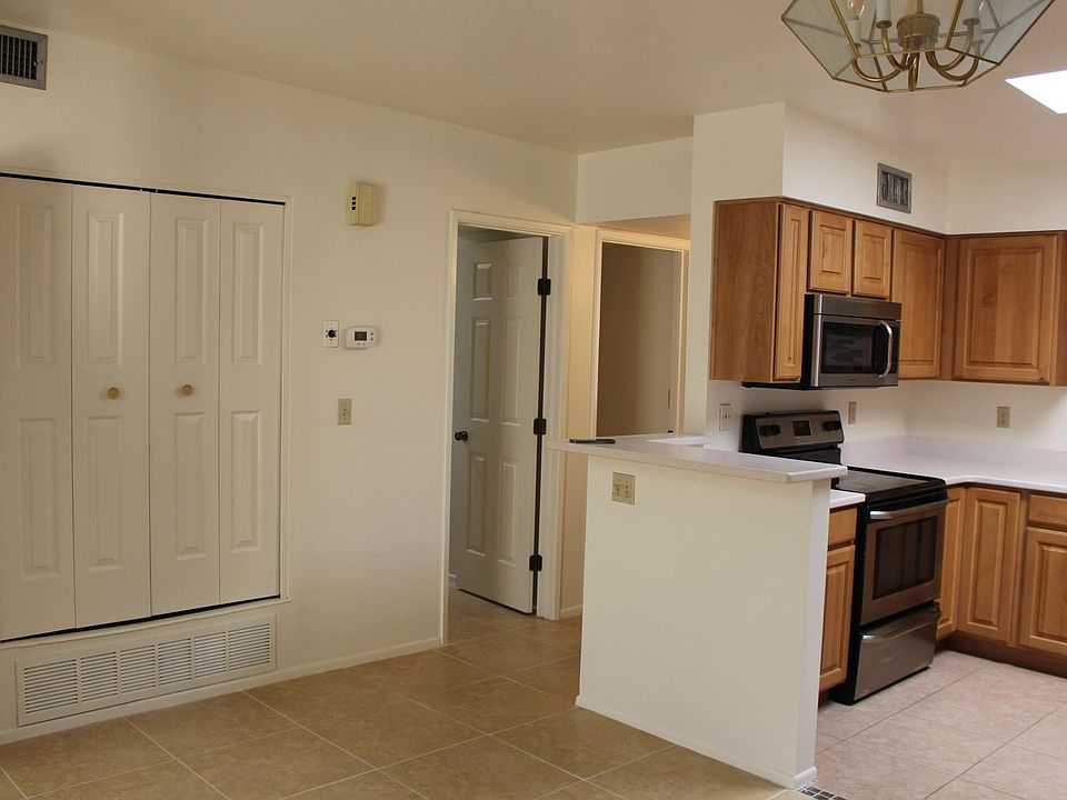 2nd image of 7289 E Caminito Feliz