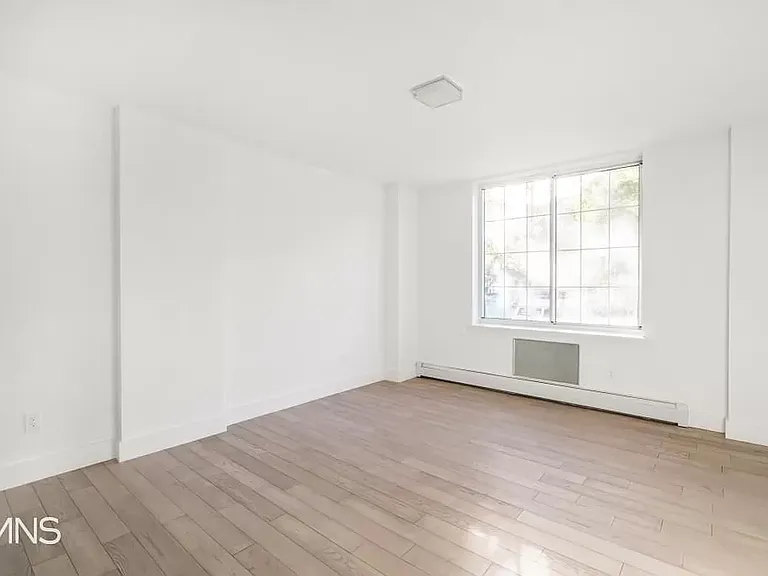 423 Ocean Pkwy #1A — Photo 5