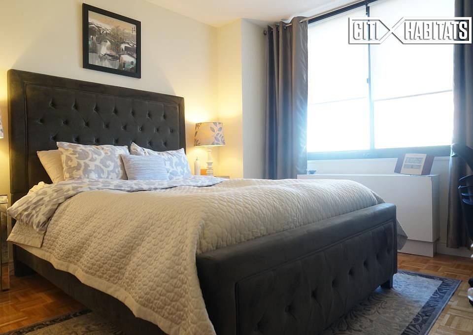 2nd image of 215 E 95th St APT 20B