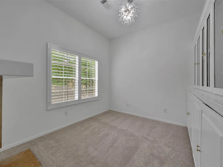7 Churchdale Pl — Photo 26