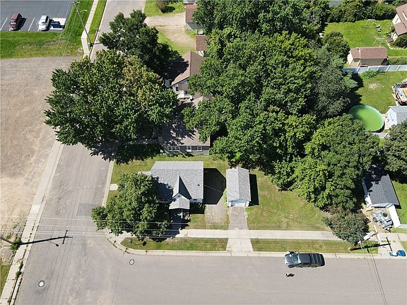 2nd image of 301 W Newton Street