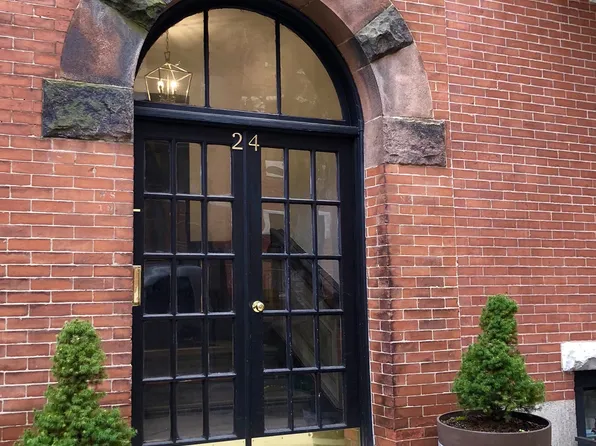 24 Isabella St, Boston, MA