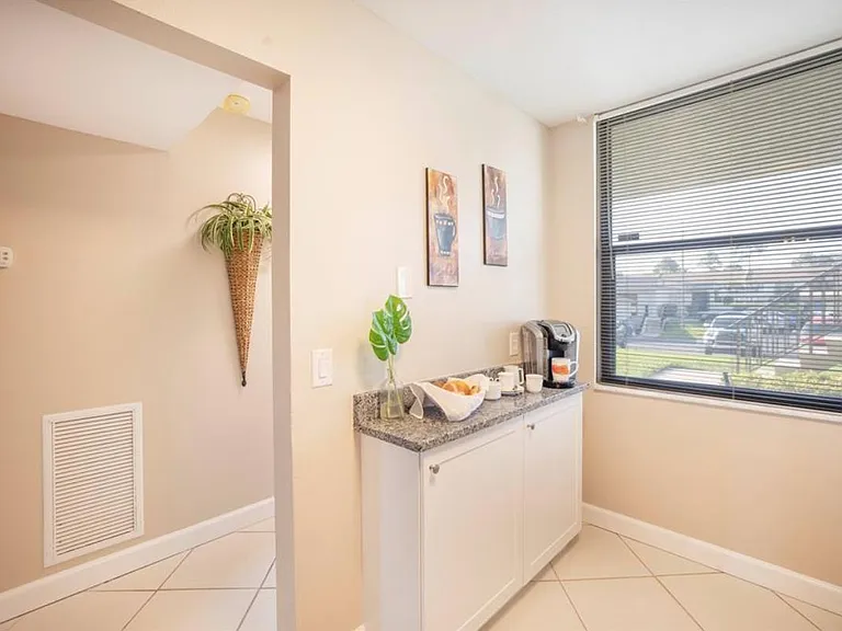 2049 Skimmer Ct W — Photo 5