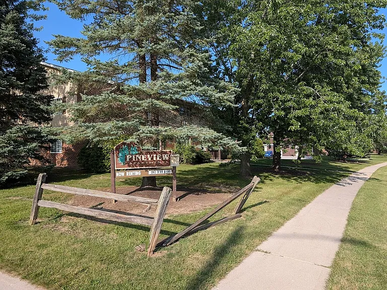 Pineview — Photo 11