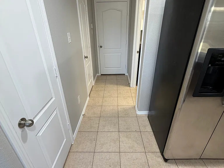 1008 Lucy Ln — Photo 12