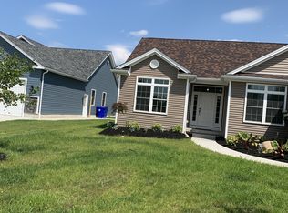 24 Veronica Dr, West Seneca, NY 14224