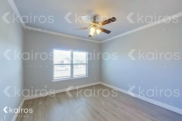 7308 Mosley St — Photo 10