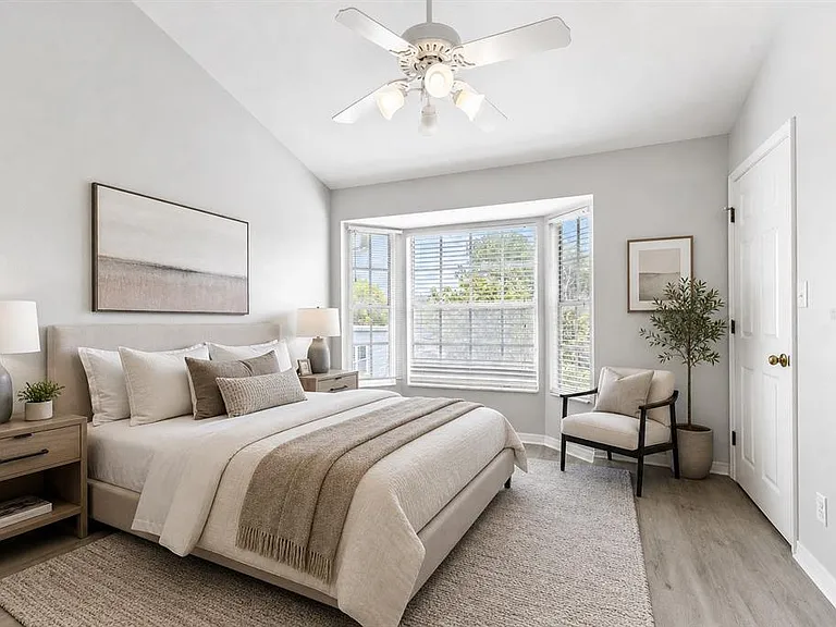 502 S Willow Ave #6 — Photo 17