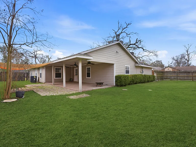 9638 Pine Lake Dr — Photo 41