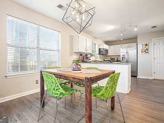 3rd image of 5078 Afton Way SE
