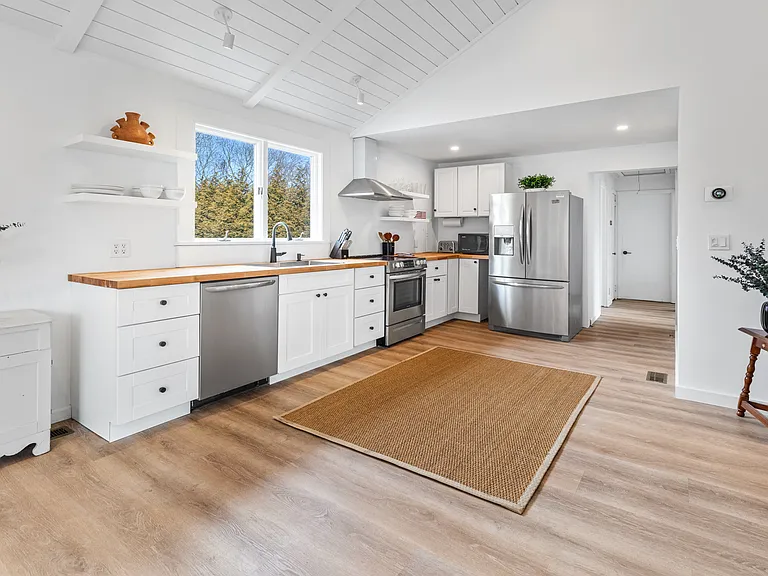 5 Cranberry Hole Rd — Photo 8