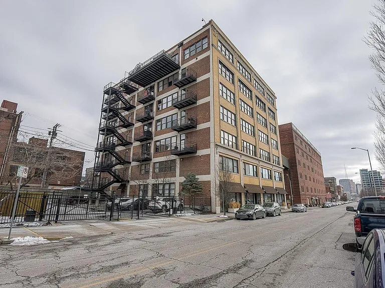 1535 Walnut St #501 — Photo 12