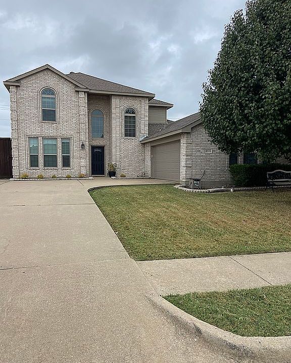 1st image of 3121 Creekbend Ct