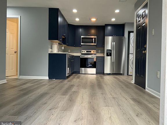 4th image of 8623 Beekman Pl Unit A