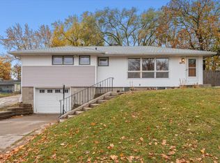8513 Meadow Lake Pl, New Hope, MN 55428