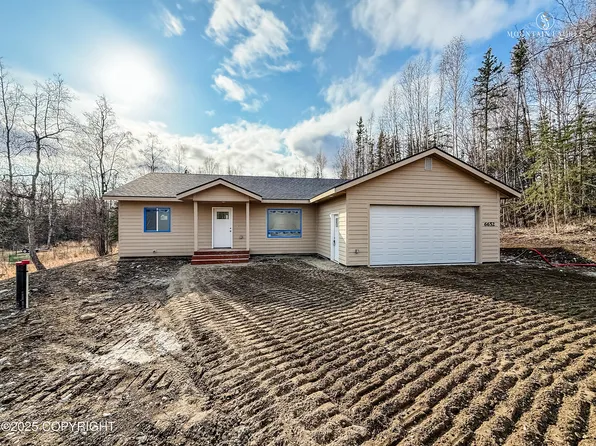 6652 S Hallie Dr, Wasilla, AK 99623