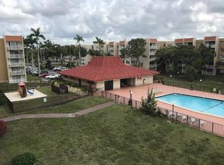 6960 Miami Gardens Dr #2429, Hialeah, FL 33015