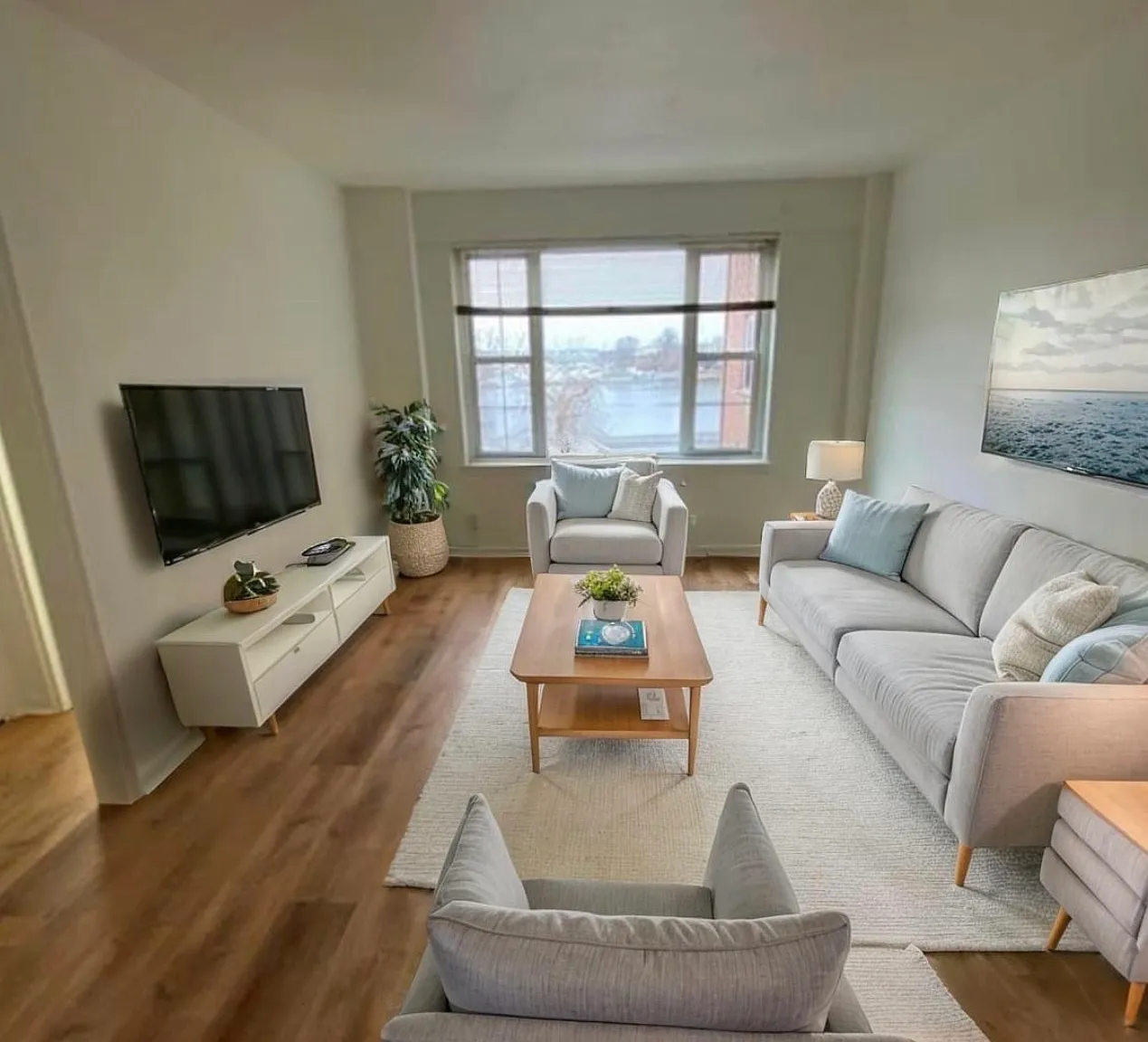 1 bed, 750 sqft, $2,045 — Photo 1