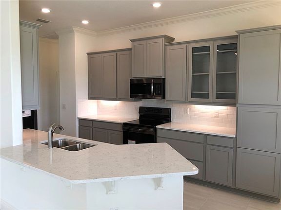 4th image of 7165 East Village Sq