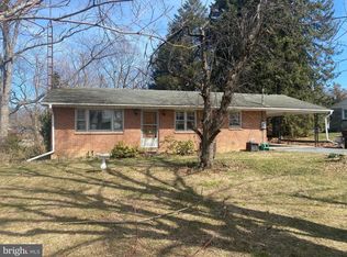 1670 Frank Rd, Chambersburg, PA 17202