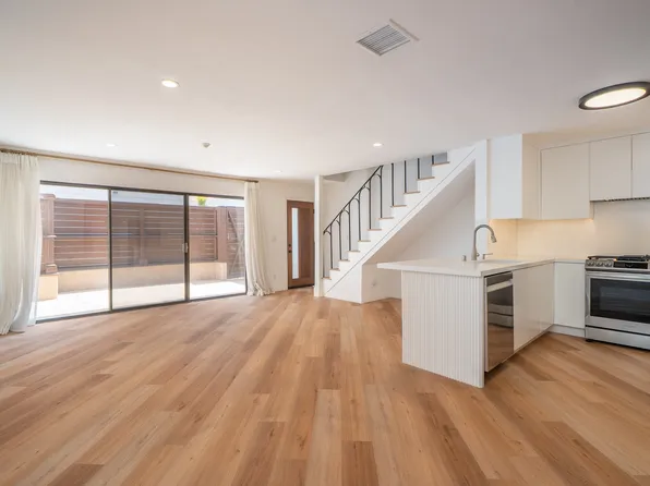 2402 Aviation Blvd, Redondo Beach, CA 90278