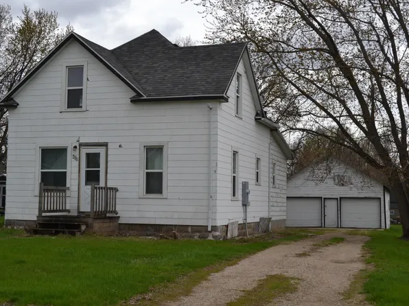 407 S 4th St, Arlington, SD 57212