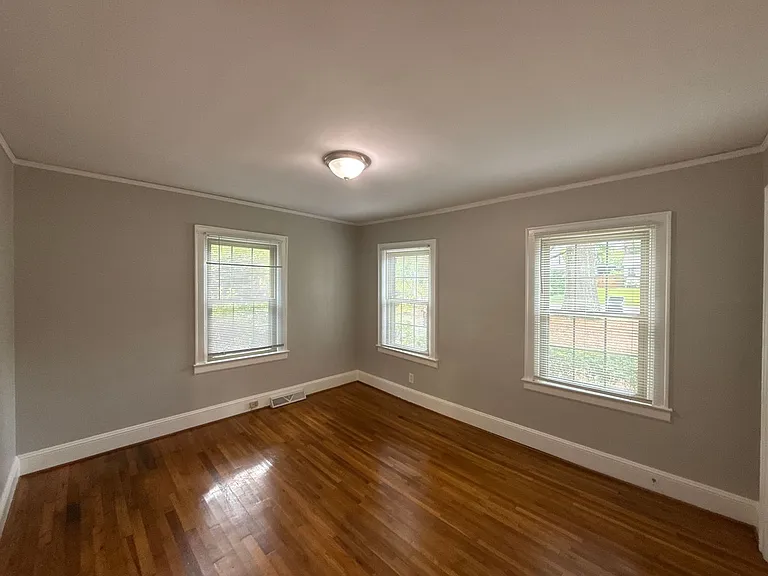 4908 Elder Ave — Photo 13