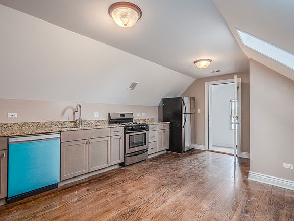 5th image of 5451 W Schubert Ave #3
