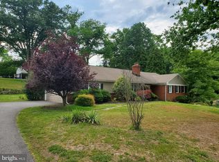 746 Barry Dr, Springfield, PA 19064