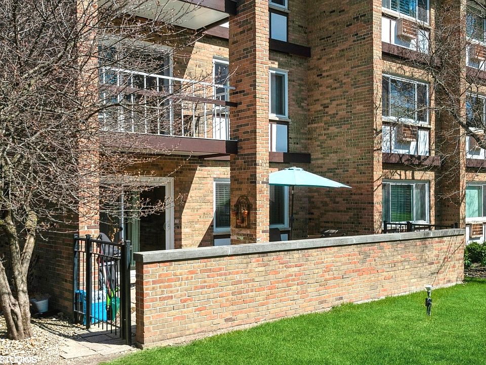 360 Claymoor APT 1A, Hinsdale, IL 60521 Zillow