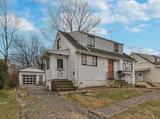 79 Elm Ave, Fairview, NJ 07022