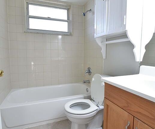 5th image of 5105 Kingshill Dr