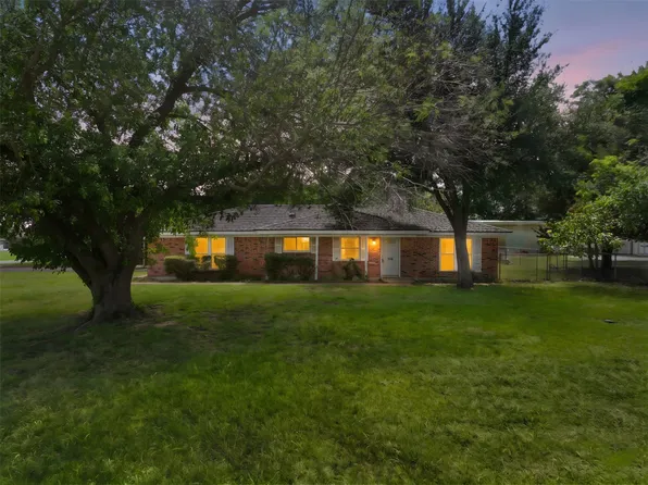 516 Willow Park Dr, Willow Park, TX 76087