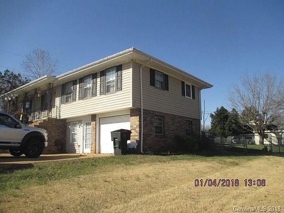 4th image of 140 Parkland Dr