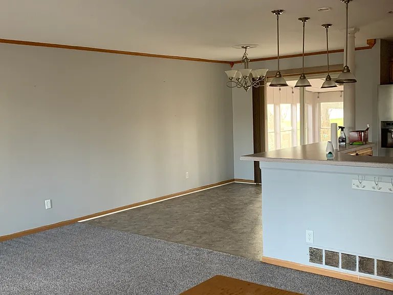 3878 Kingsway Dr — Photo 2