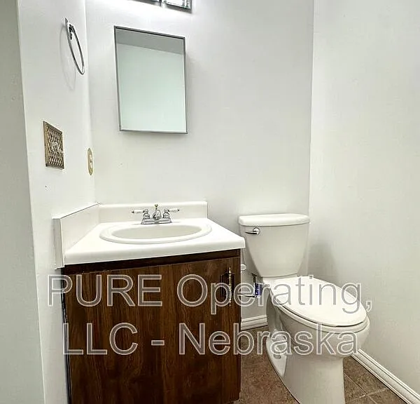1631 N 109th Plz — Photo 42