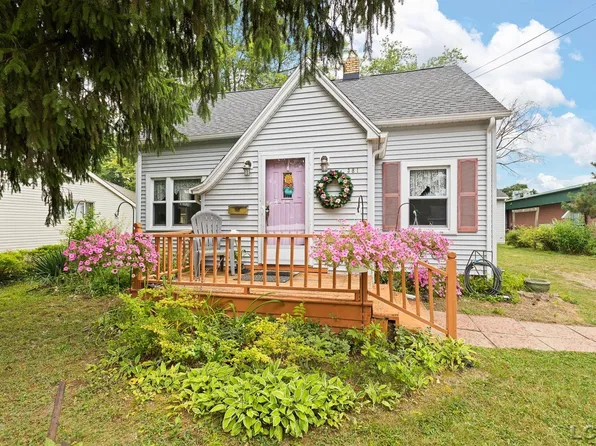 381 N Charles St, Adrian, MI 49221