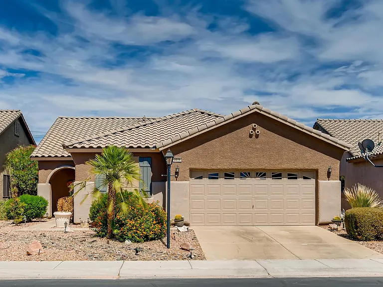 3594 Driving Range St — Photo 1